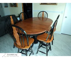 FIDDLE BACK DINING ROOM TABLE & CHAIRS