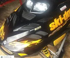 2003 MXZ 600 TRAIL skidoo