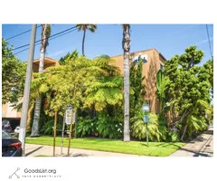 $2,625 / 1br - 700ft2 - Large West LA 1 Bed/1 Bath w/ Wood Floors, Jacuzzi Tub, & Balcony!