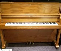 KAWAI UST 8 C- 45 INCH GOLDEN OAK UPRIGHT PIANO