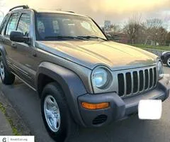 2005 Jeep liberty 4x4 3.7L V6 low mileage - $5,500 (Salem)