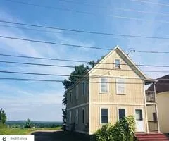 $2,400 / 2br - 800ft2 - 2BR first floor duplex overlooking the intervale