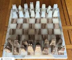 Onyx & Marble Chess Set -- Unique! -- Pristine Condition! - $50 (McKean)