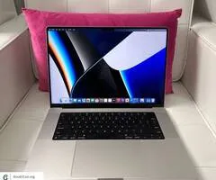 HUGE 8TB 16-inch M1 Macbook Pro MAX 64gb 32-core GPU